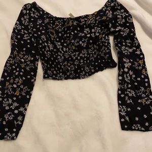 Black long sleeve crop top with floral pattern!